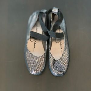 Silver patterned Jessica Simpson ballet flats